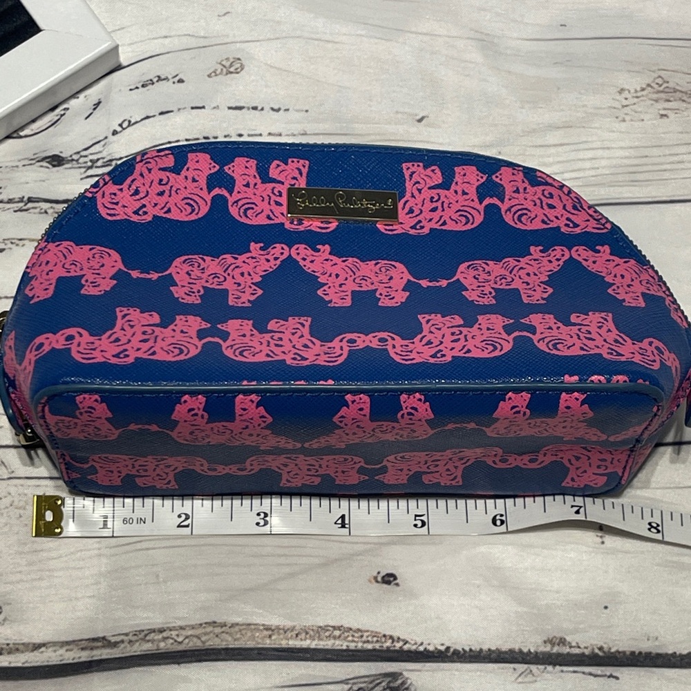 Lilly Pulitzer cosmetic bag with a blue and pink elephant pattern Preowned - Picture 6 of 7